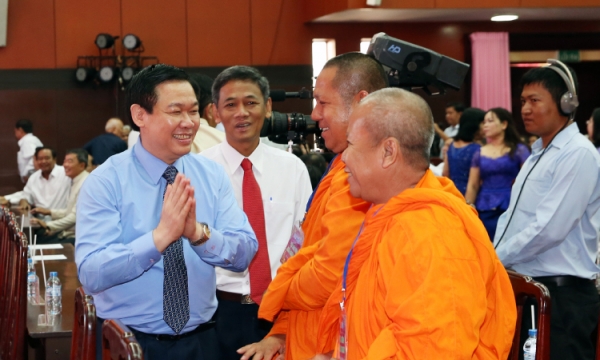 Phó Thủ tướng Vương Đình Huệ chúc Tết Chol Chnam Thmay